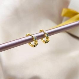 ARGOLA COM CORAÇÃO DE ZIRCONIA E LISO