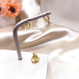 ARGOLA COM CORAÇÃO VAZADOS