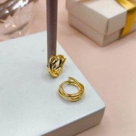 ARGOLA EM FORMA DE X LISA