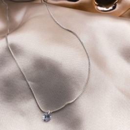 COLAR VENEZIANA COM PONTO DE LUZ