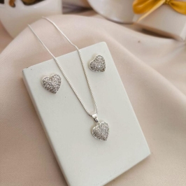 CONJUNTO CORAÇÃO  CRAVEJADO EM MICRO ZIRCONIA