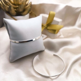 BRACELETE FINO ACHATADO LISO