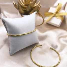 BRACELETE FIO TRANÇADO COM ESFERAS NAS PONTAS