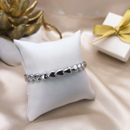 BRACELETE TODO EM CORAÇÕES