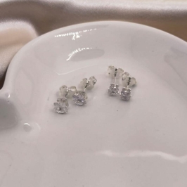 BRINCO DUPLO PEDRA QUADRADA