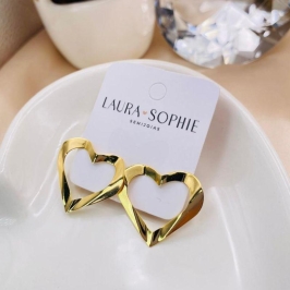 BRINCO ORGANICO CORAÇÃO VAZADO