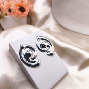 BRINCO ORGANICO EM FORMA DE CONCHA