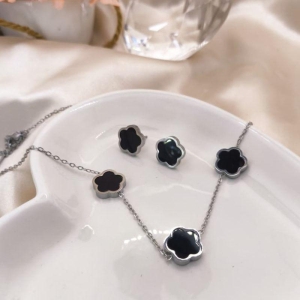 CONJUNTO TREVO LISO PRETO