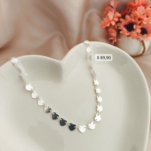 CHOKER COMPLETA EM PLACAS DE CORAÇÕES B. A PRATA 925