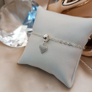 PULSEIRA COM CORAÇÃO CRAVEJADO EM MICRO ZIRCONIA