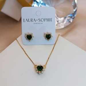 CONJUNTO CORAÇÃO VERDE E CRAVEJADO EM MICRO ZIRCONIA
