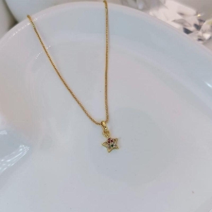 COLAR COM PINGENTE DE ESTRELA COM ZIRCONIA COLORIDAS