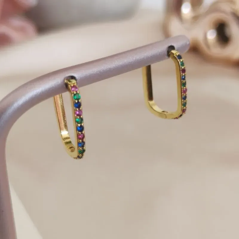 ARGOLA OVAL COM 1 FILA DE MICRO ZIRCONIA COLORIDAS