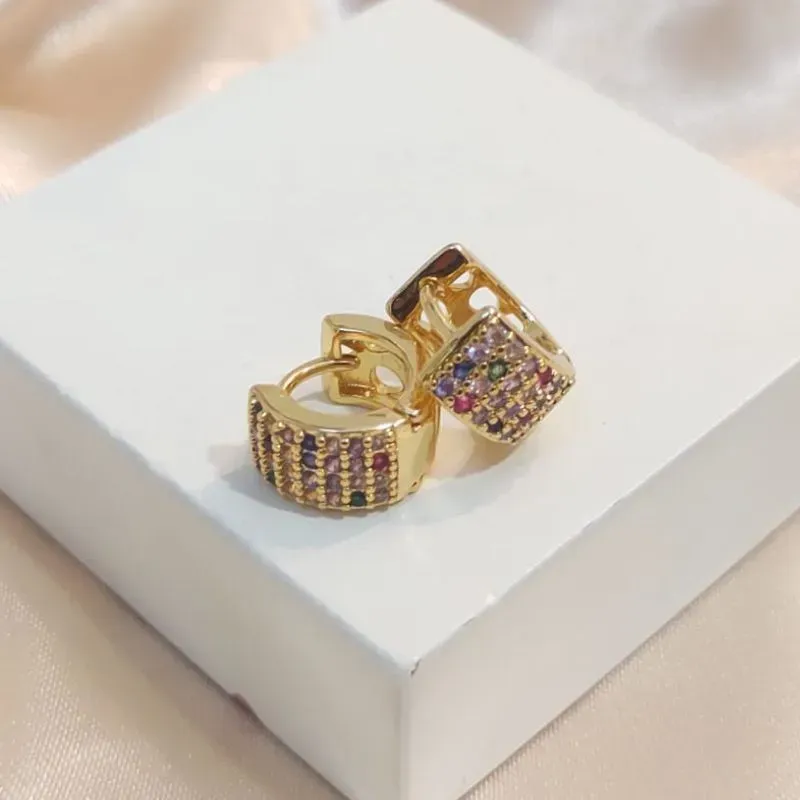 BRINCO ARGOLA COM 4 FILA DE ZIRCONIA COLORIDAS P