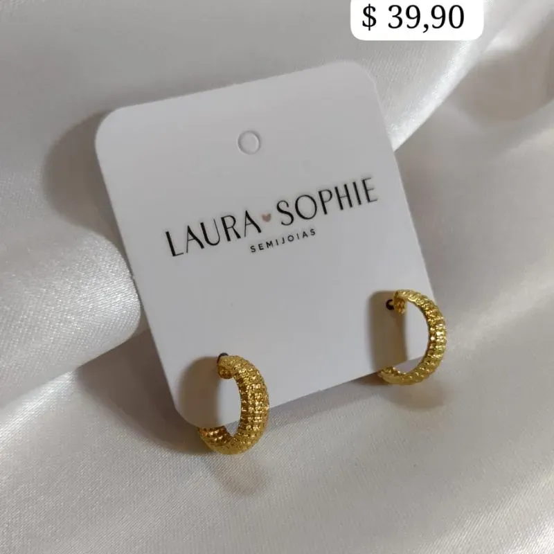 BRINCO ARGOLA COM DETALHE CRAQUELADO