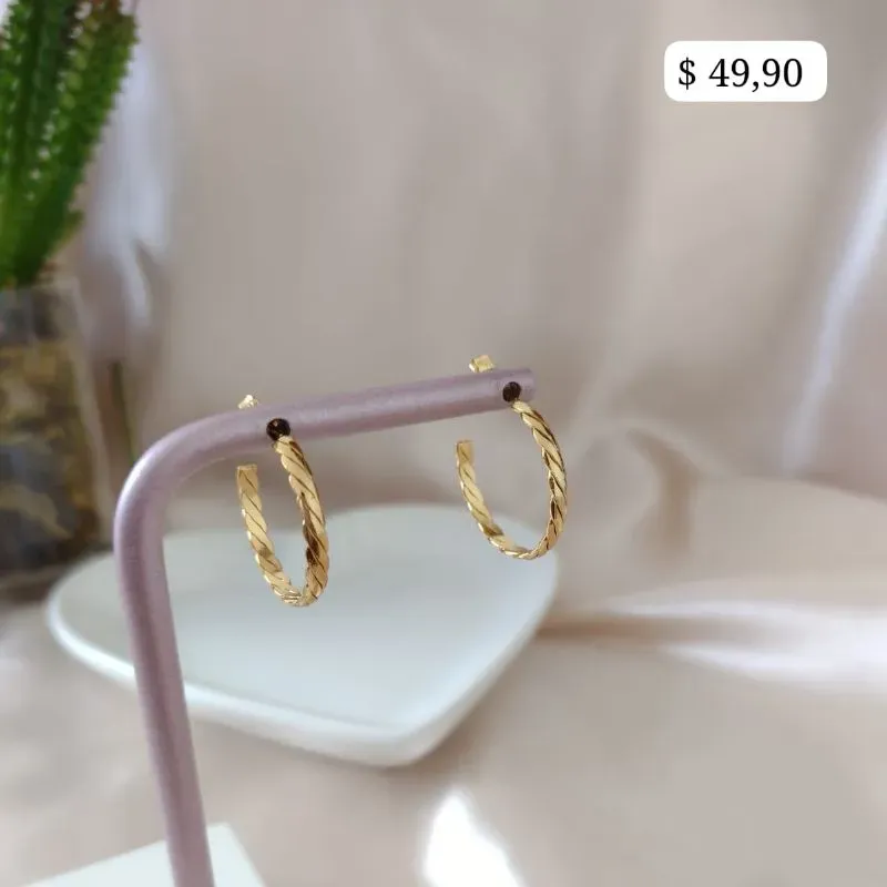 BRINCO ARGOLA COM RISCOS DIAGONAIS 22MM