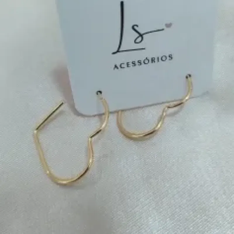 BRINCO ARGOLA CORAÇÃO ARREDONDADA FINO 16MM