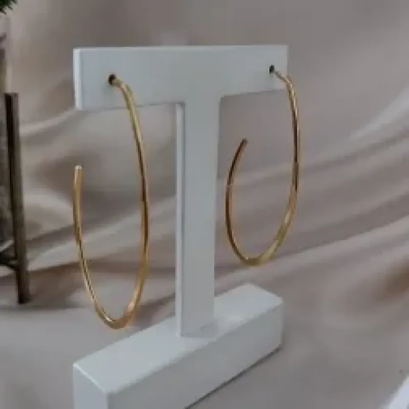 BRINCO ARGOLA OVAL TAMANHO 58MM