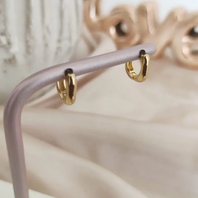 BRINCO ARGOLA QUADRADA LISA P