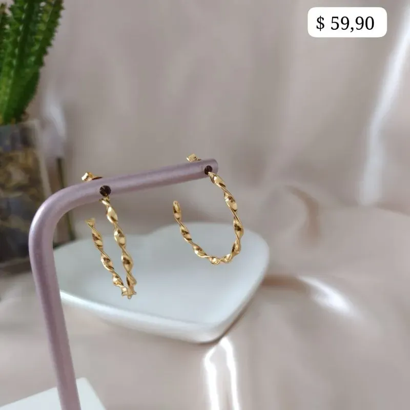 BRINCO ARGOLA TORCIDA LISA 30MM