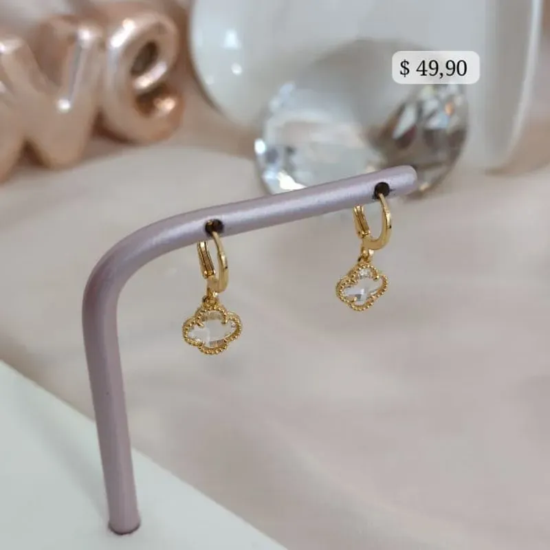 BRINCO ARTICULADOR TREVO COM PEDRA DE ZRCONIA