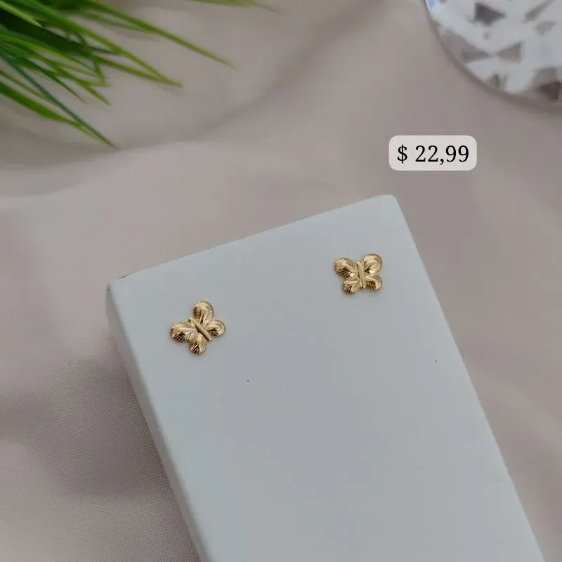 BRINCO BORBOLETA DE CHAPINHA COM DETALHES FOSCO