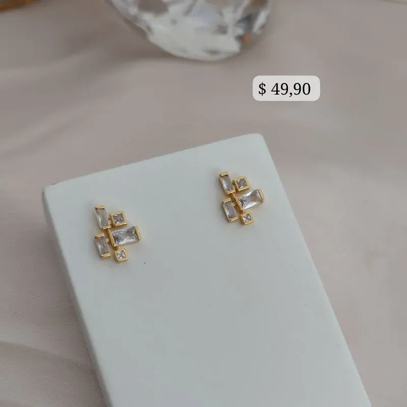 BRINCO COM FORMAS RETANGULAR E QUADRADA E PEDRAS DE ZIRCONIA