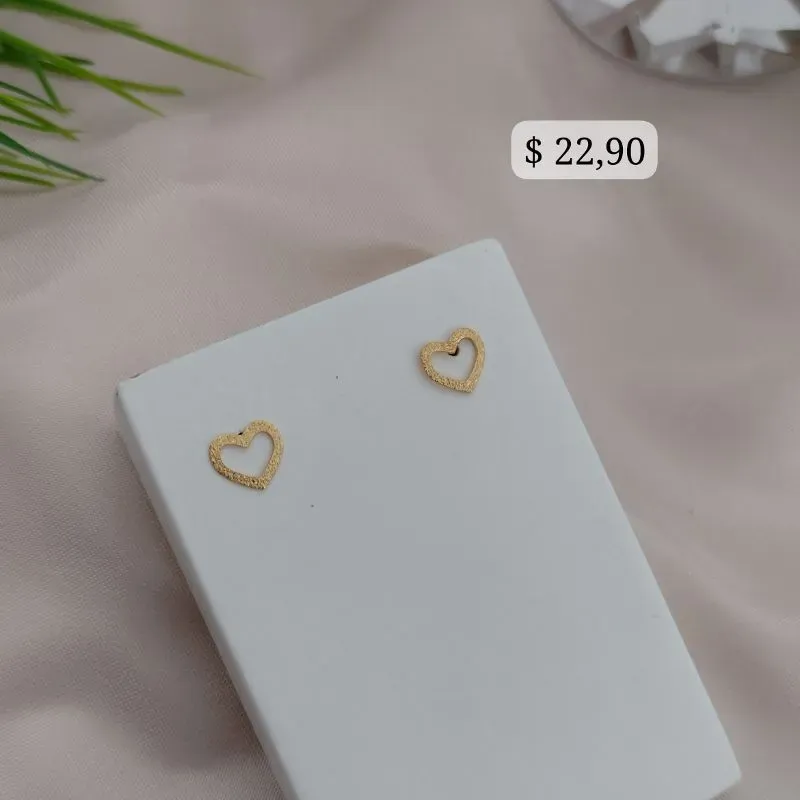 BRINCO CORAÇÃO FOSCO VAZADO