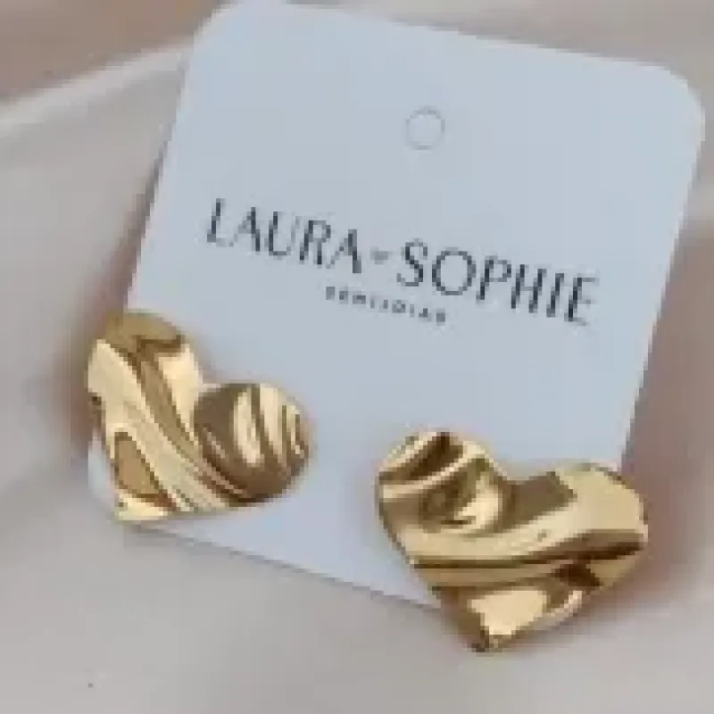 BRINCO CORAÇÃO ONDULADO TORTO