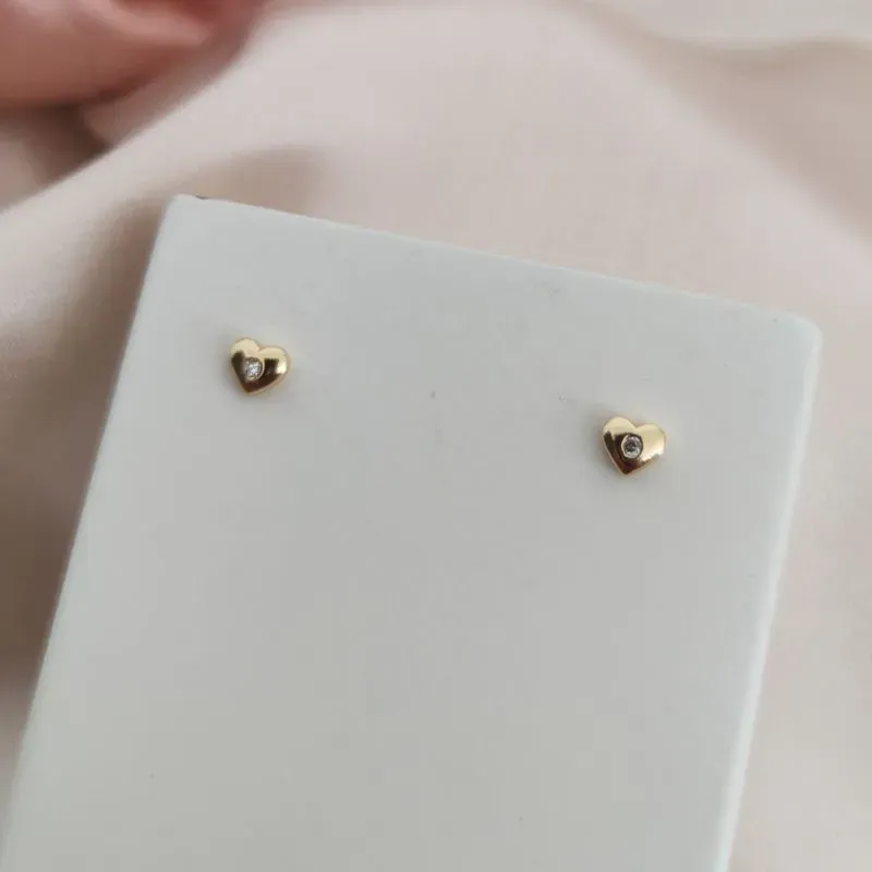 BRINCO DE CORAÇÃO COM PONTO DE LUZ NO MEIO 4MM