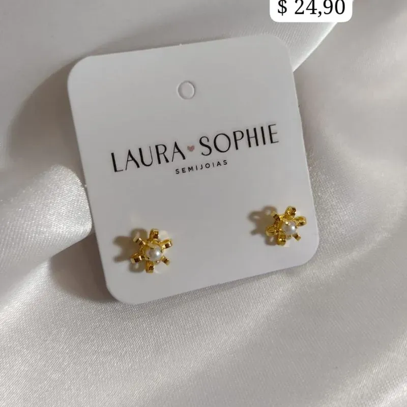 BRINCO FLOR COM PÉROLA