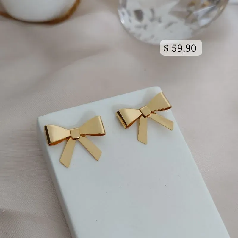 BRINCO ORGANICO EM FORMA DE LAÇO