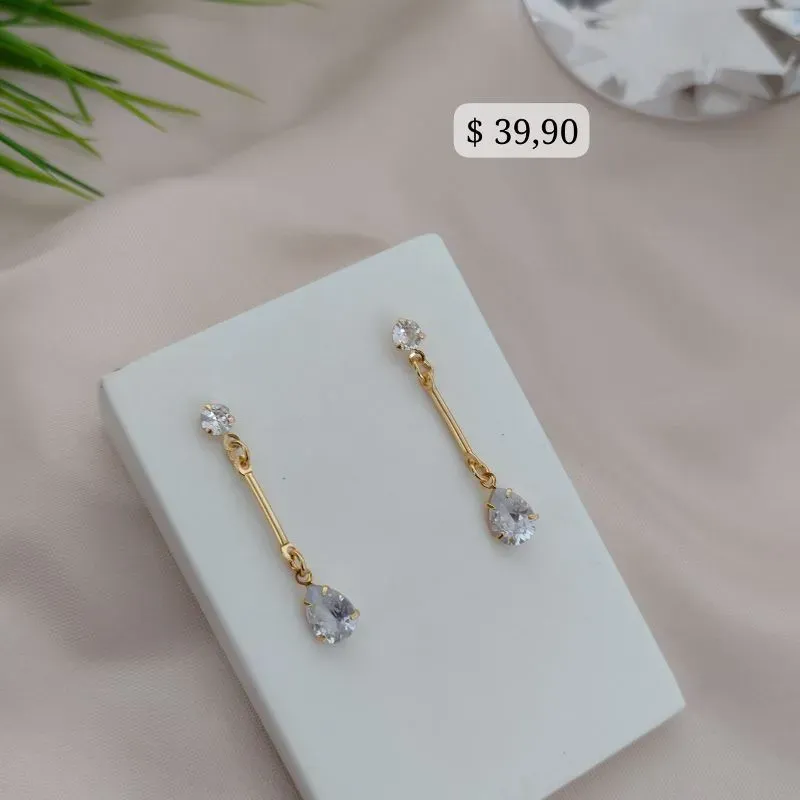 BRINCO PONTO DE LUZ E GOTA PENDURADA ZIRCONIA