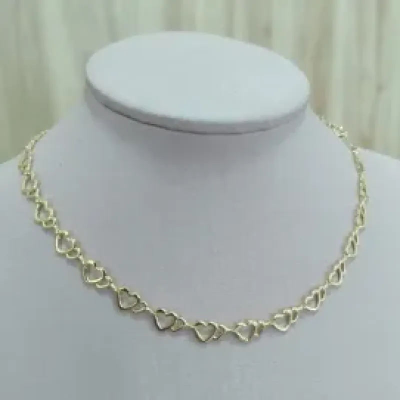 CHOKER DE CORAÇÃO VAZADO GRANDE E PEQUENO