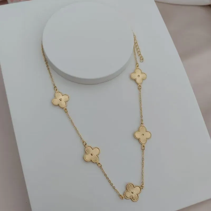 CHOKER EM ELO DE PORTUGUES COM 5 TREVOS