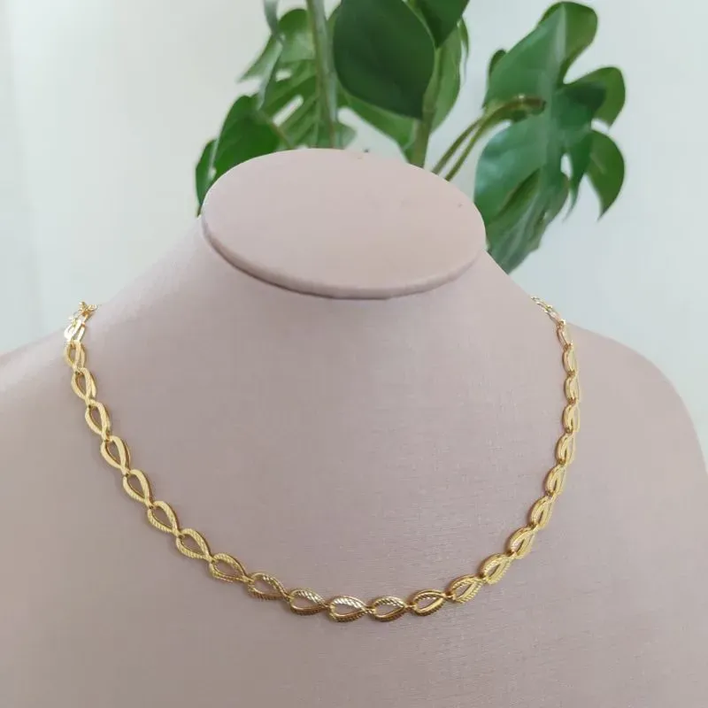 CHOKER FORMATO GOTA DE LADOs VAZADA