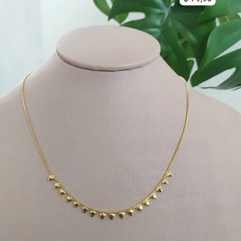 CHOKER VENEZIANA COM PLACAS DE TRIÂNGULO SÓ NA FRENTE