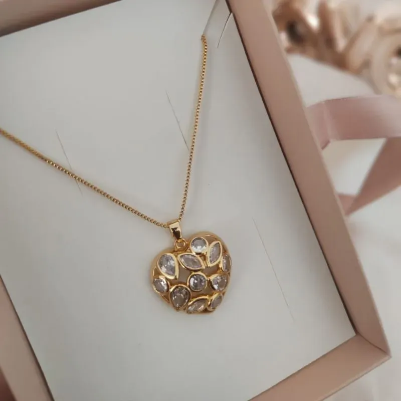 COLAR VENESIANA PINGENTE CORAÇÃO COM ZIRCONIA OVAL