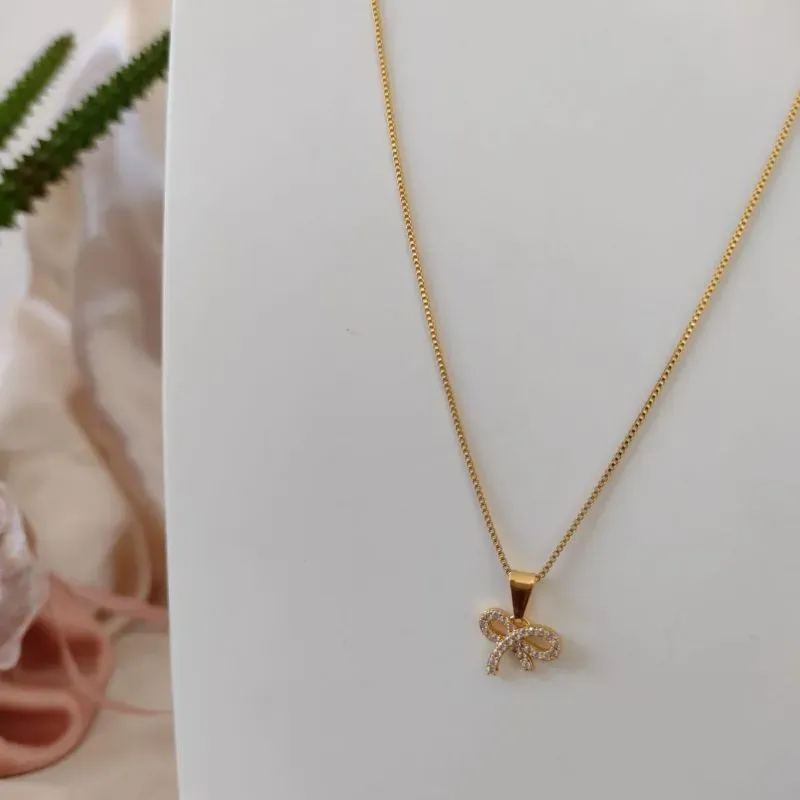 COLAR VENEZIANA PINGENTE LAÇO CRAVEJADO ZIRCONIA