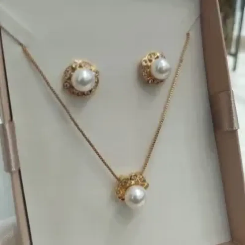 CONJUNTO VENEZIANA PEDROLA E CRAVEJADO ZIRCONIA