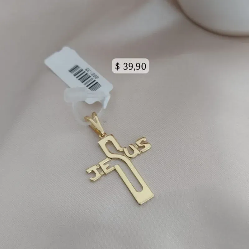 PINGENTE CRUZ COM NOME JESUS VAZADO