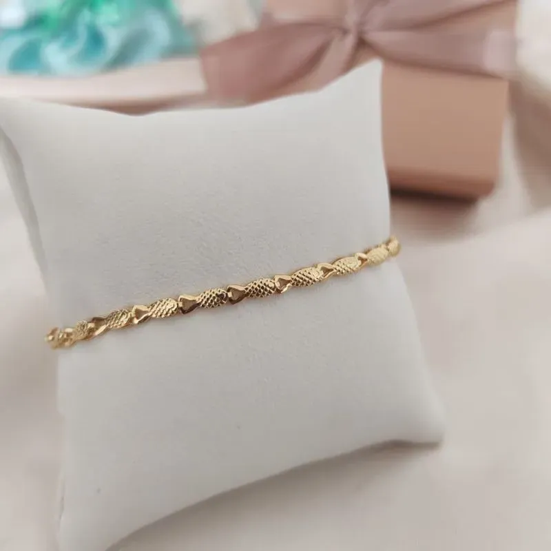 PULSEIRA EM FORMA DE ABACAXI VAZADA EM 3D