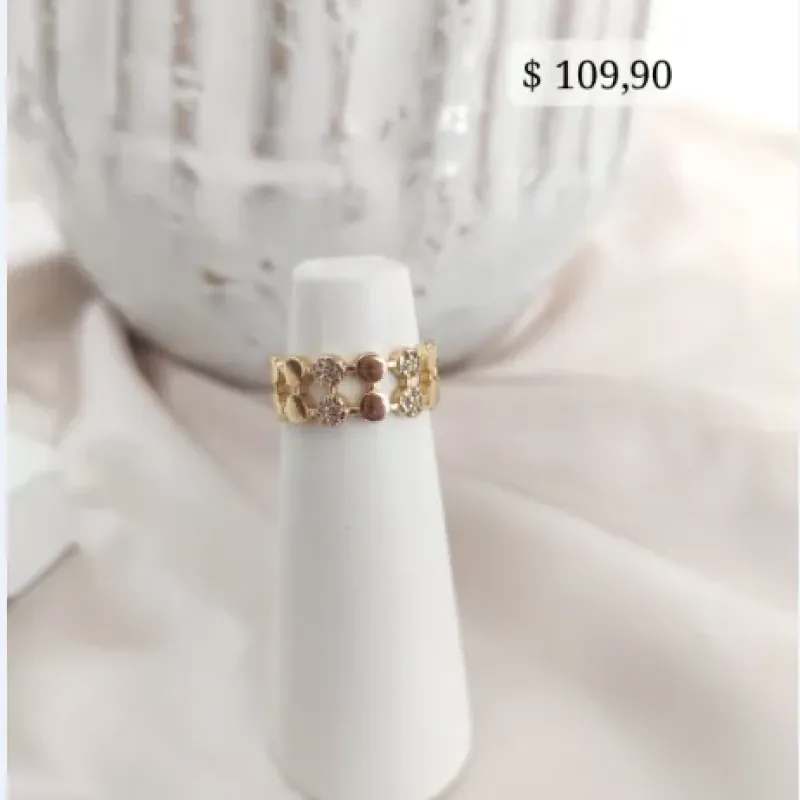 ANEL COM DETALHES EM CIRCULO CRAVEJADO E LISOS