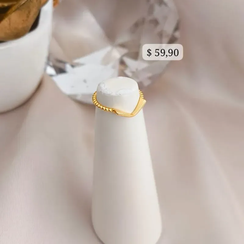 ANEL FALANGE TORCIDO COM FORMA DE V NA FRENTE