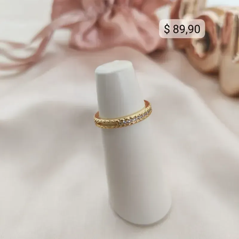 ANEL TODO DETALHADO CRAVEJADO EM MICRO ZIRCONIA NA FRENTE