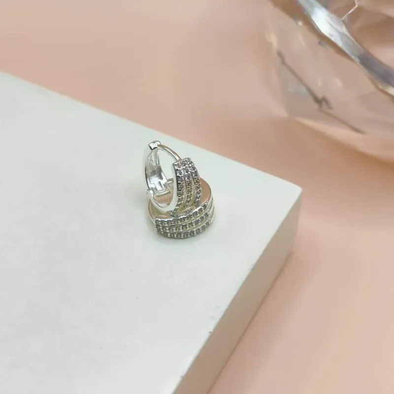 ARGOLA COM 3 FILAS DE ZIRCONIAS SEPARADAS