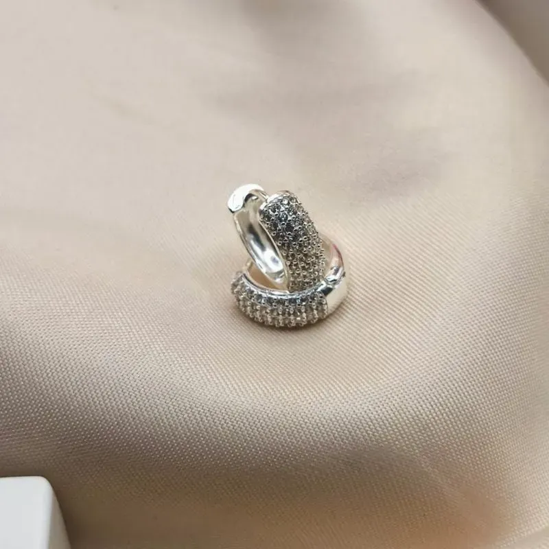 ARGOLA COM 4 FILAS CRAVEJADAS EM MICRO ZIRCONIA