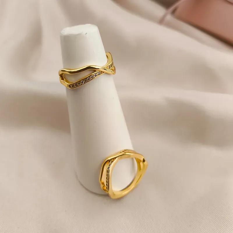 ANEL 2 EM 1 TORTO LISO E CRAVEJADO EM MICRO ZIRCONIA