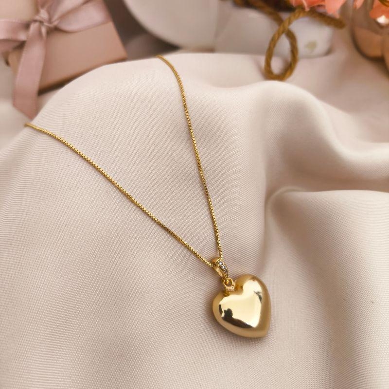 COLAR COM CORAÇÃO GRANDE BOLEADO