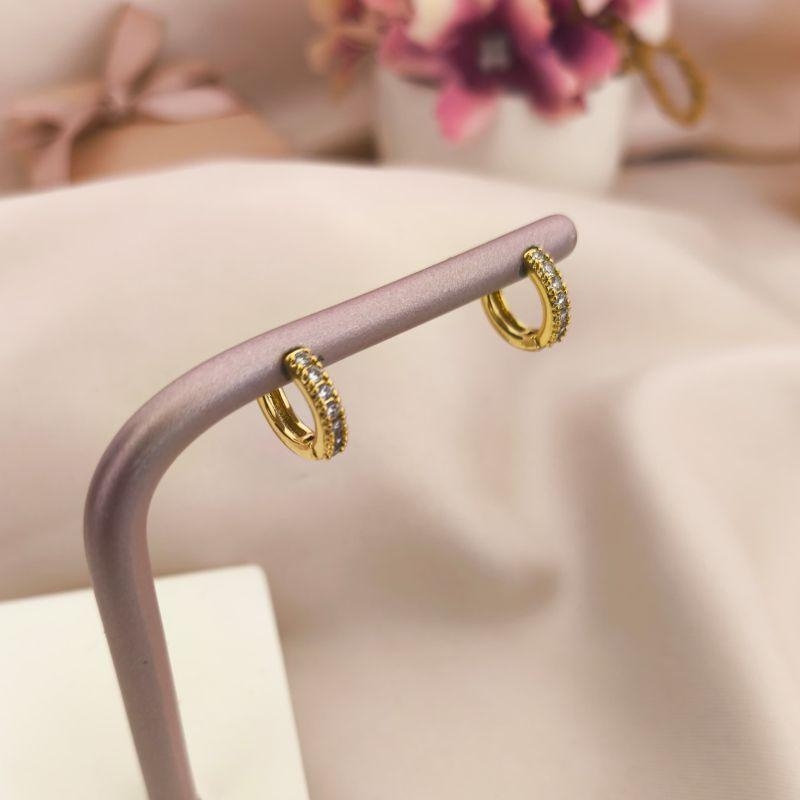 ARGOLA COM 1 FILA DE ZIRCONIA TAMANHO P